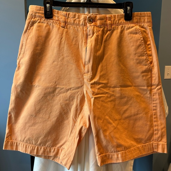 Johnston & Murphy Bundle of 2 Flat Front Shorts - Picture 5 of 12